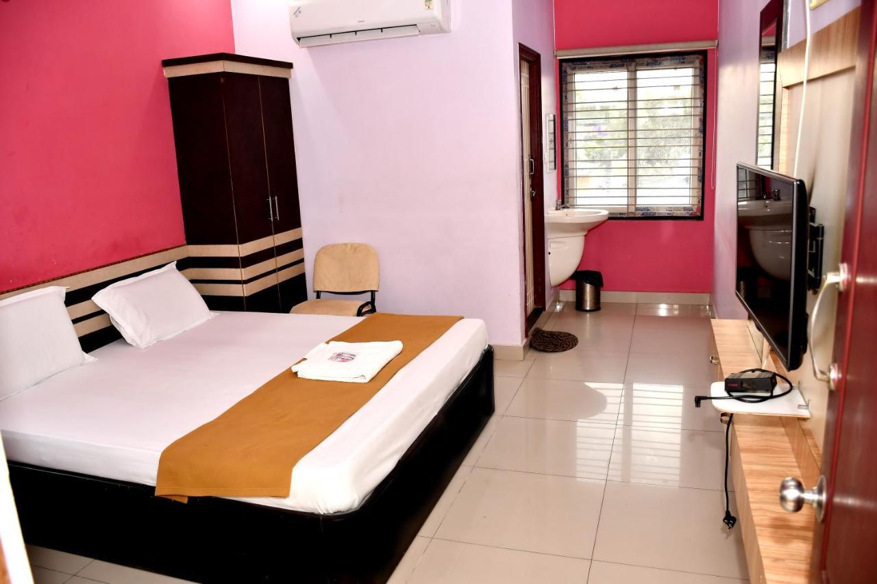 Ssr Hotel Srikalahasti Exterior foto