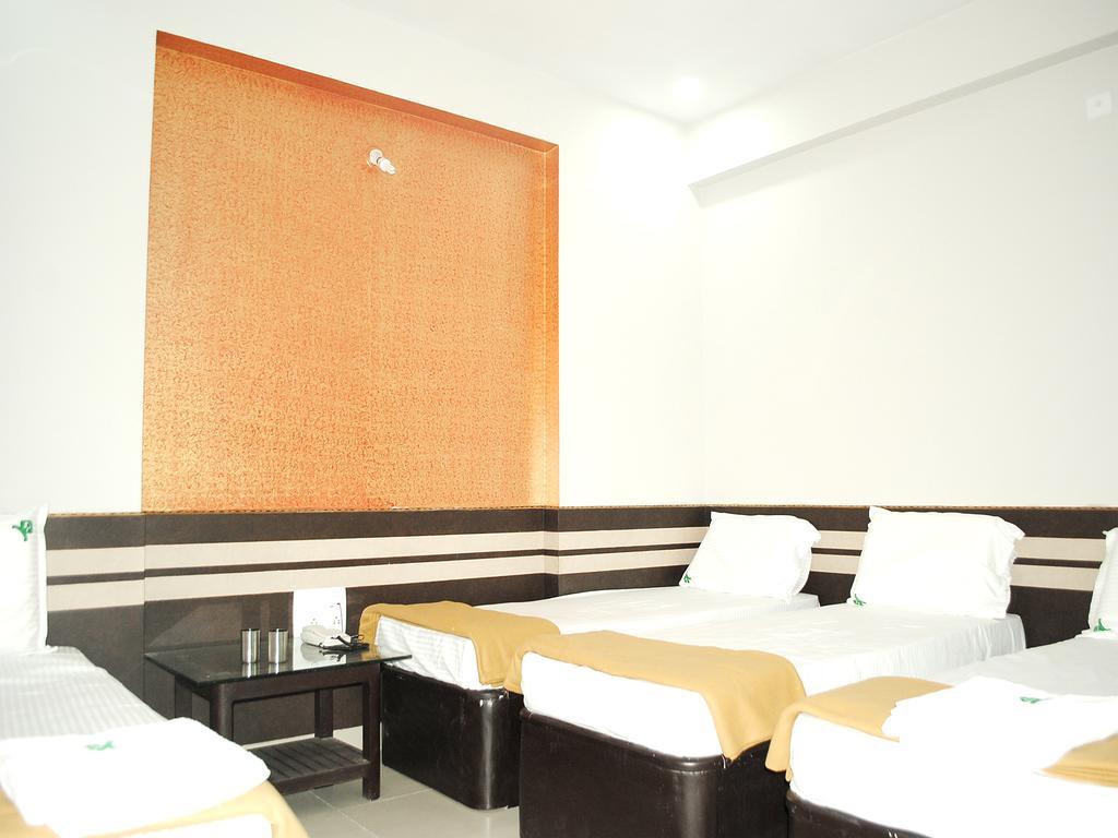 Ssr Hotel Srikalahasti Exterior foto